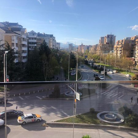 Porta Leks Apartment, Self Check-In, Own Parking Skopje Luaran gambar
