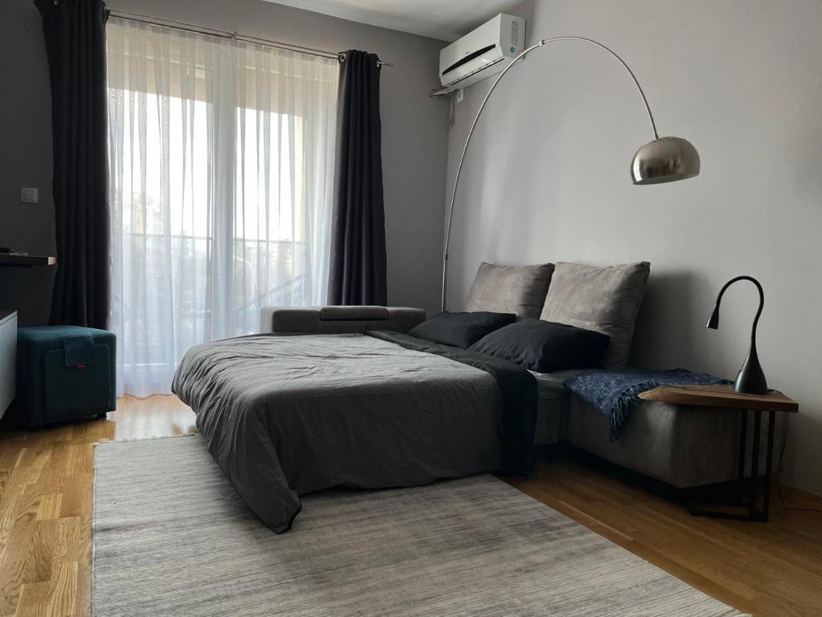 Porta Leks Apartment, Self Check-In, Own Parking Skopje Luaran gambar