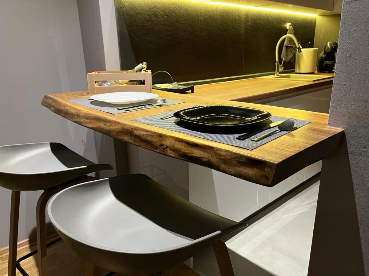 Porta Leks Apartment, Self Check-In, Own Parking Skopje Luaran gambar